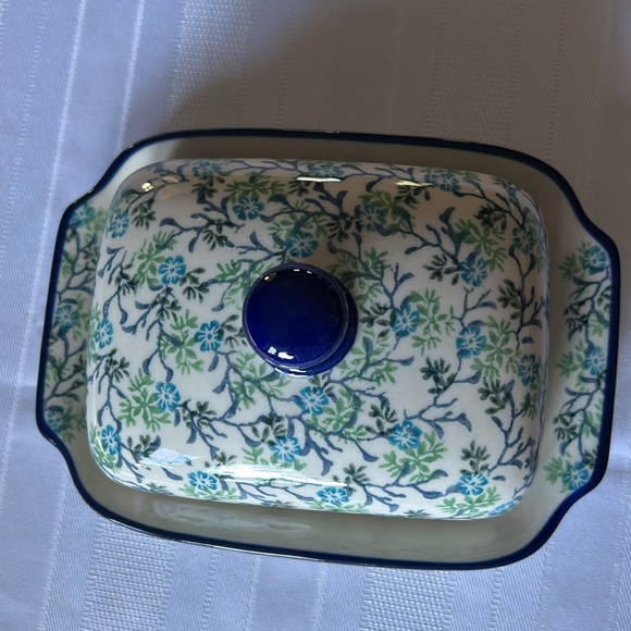 Brand New With Tags Polish Pottery Covered Butter Dish - Picture 3 of 8